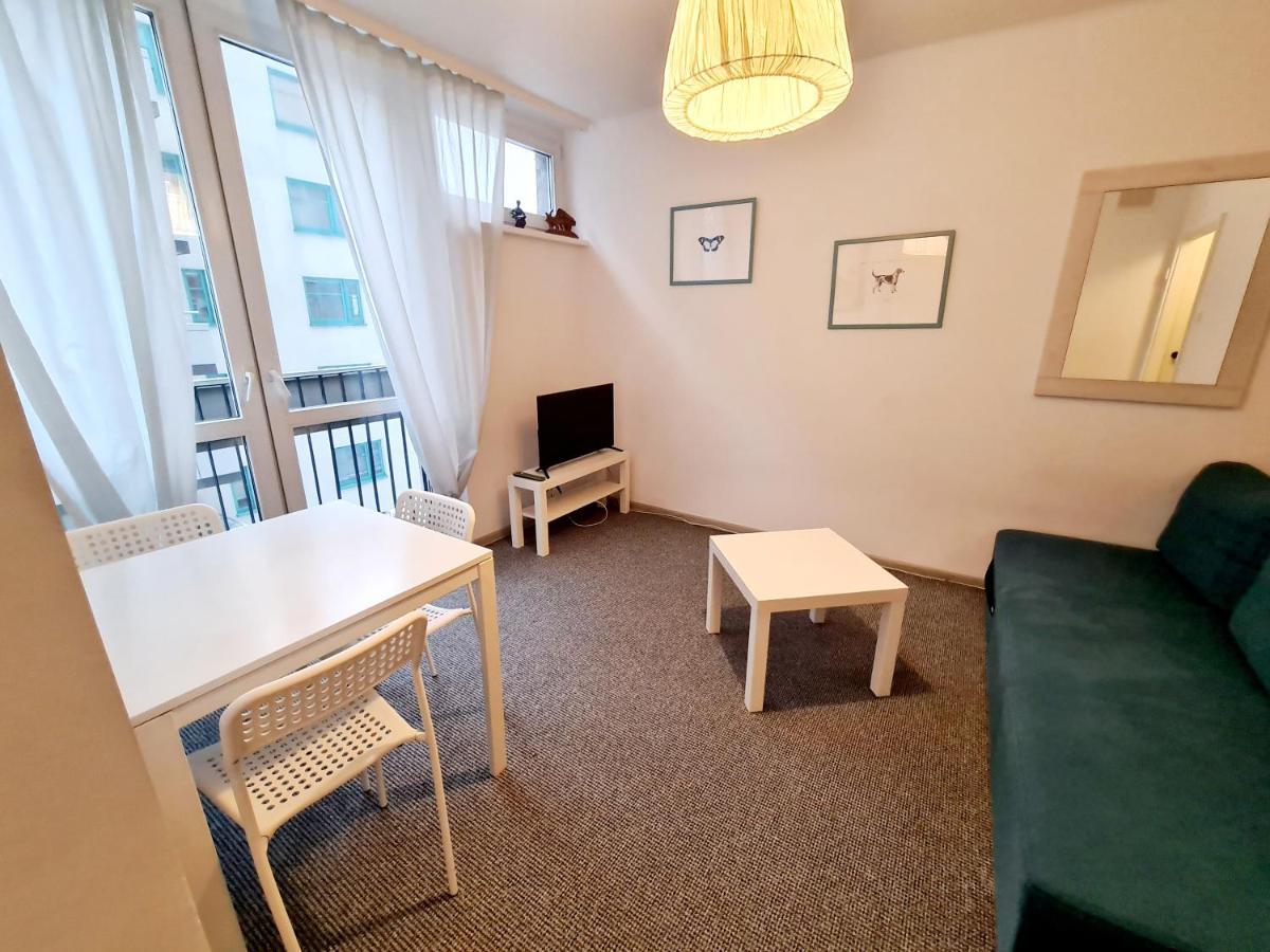 Апартаменти Topfloor Greeceflat A Cosy Flat In The City Center Варшава Екстер'єр фото